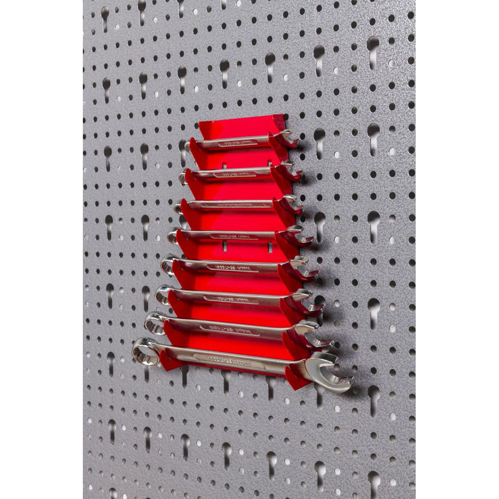 Große Werkzeuglochwand bestehend aus 4 Lochwandblechen und Hakensortim –  Kreher Technik